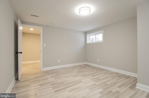 1411 Leister Dr, Silver Spring MD 20904-1548 exterior