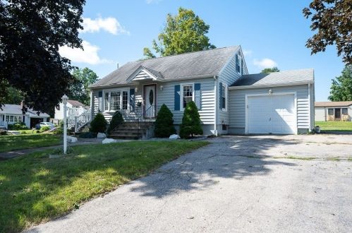 41 Racicot Ave, Webster, MA 01570-1639