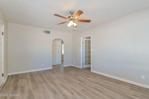 2310 Grant Rd, Tucson AZ  85719-3415 exterior