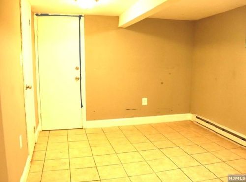 481 Rosa Parks Blvd, Paterson NJ 07501-3105 exterior