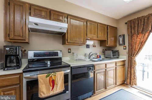 15 Hunters Gate Ct, Silver Spring MD 20904-1827 exterior