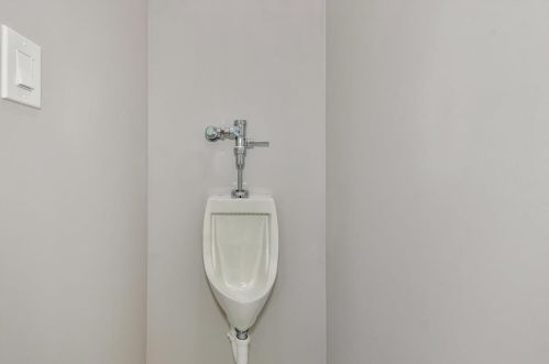 302 Edgewood Dr, Montgomery TX exterior