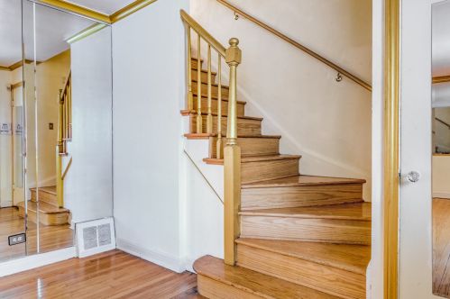 8748 Dorchester Ave, Chicago IL 60619-7010 exterior