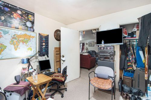 1304 Douglas Ave, Kalamazoo MI 49007-2227 exterior