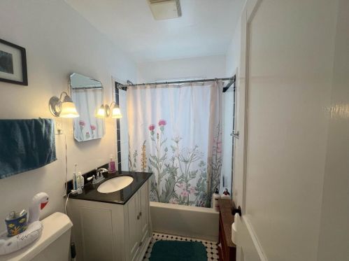 2037 Helena St, Madison WI 53704-5519 exterior