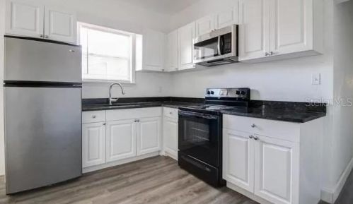 2403 Durham St, Tampa, FL 33605-6115