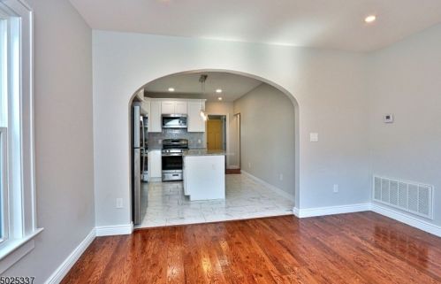 34 Enfield Ave, Montclair NJ 07042-3118 exterior