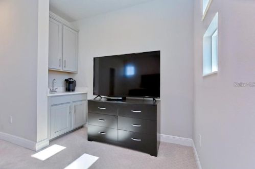 9545 Park Village Dr, Tampa FL  33626-5153 exterior