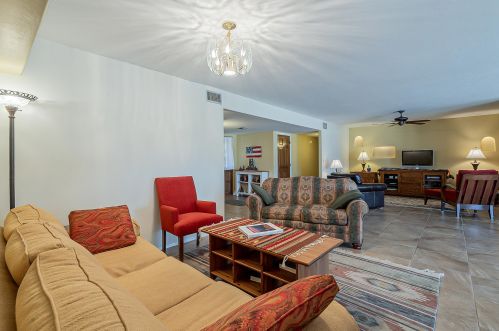 1102 Paseo De Golf, Green Valley AZ 85614-3604 exterior