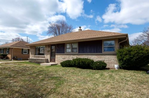 4349 16 St, Milwaukee WI 53209-6924 exterior