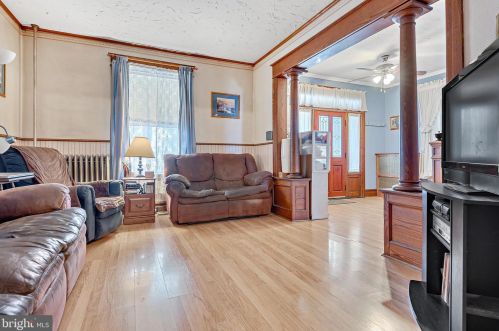 373 High St, Hanover PA 17331-3922 exterior