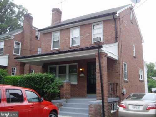 811 Philadelphia Ave, Silver Spring MD  20910-4935 exterior