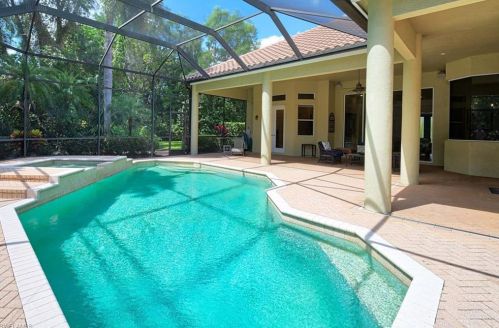 6592 Gln Arbor Way, Naples FL 34119-4654 exterior