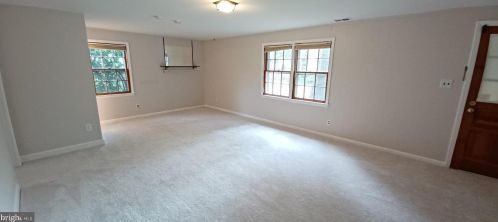 5906 Jane Way, Alexandria VA  22310-1204 exterior