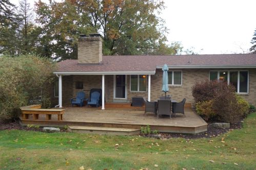 2244 Reis Run Rd, Pittsburgh PA 15237-1470 exterior