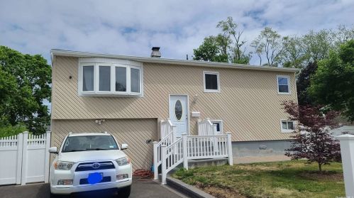 111 Dolce St, Pine Air, NY 11717-4904