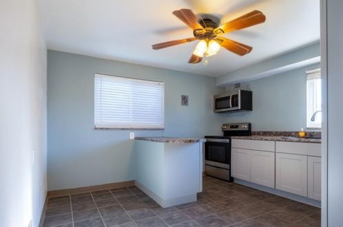 700 Southcrest Dr, Pittsburgh PA 15226-1238 exterior