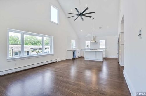 26 Bogert St, Closter NJ  07624-3015 exterior