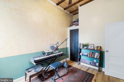 3081 Emerald St, Philadelphia PA 19134-2010 exterior