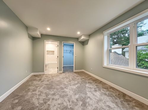 74 Forest Glen Rd, Springfield MA  01106-1115 exterior