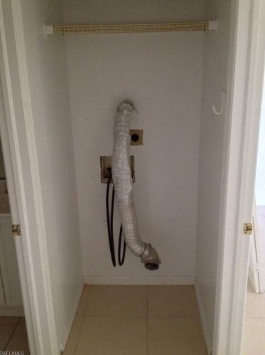 5339 Treetops Dr, Naples FL 34113-8506 exterior