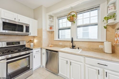 224 Laurel Ave, Maplewood NJ  07040-1914 exterior