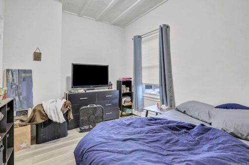 60 Noxon St, Poughkeepsie NY 12601-4130 exterior