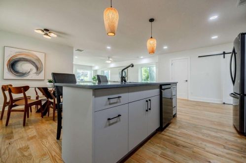 925 Garibaldi St, Atlanta GA  30310-3133 exterior