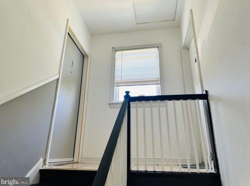 1250 Holbrook Ter, Washington DC 20002-2704 exterior