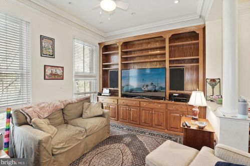 1730 Carpenter Rd, Alexandria VA  22314-6241 exterior