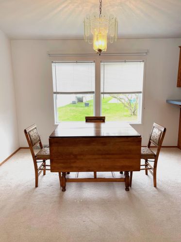 1367 John Ross Dr, Kalamazoo MI 49009-8307 exterior