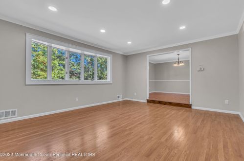 147 Hickory Rd, Jackson Twp NJ 08527-3841 exterior