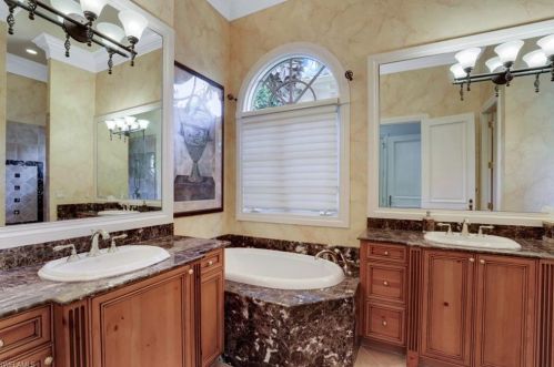 15715 Villoresi Way, Naples FL 34110-2715 exterior