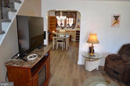 1017 Poplar Ave, Manor PA 19036-1123 exterior