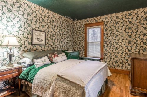 137 Cleveland Ave, Saint Paul MN 55116-2653 exterior