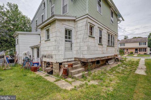 117 Llanwellyn Ave, Manor PA 19036-1325 exterior