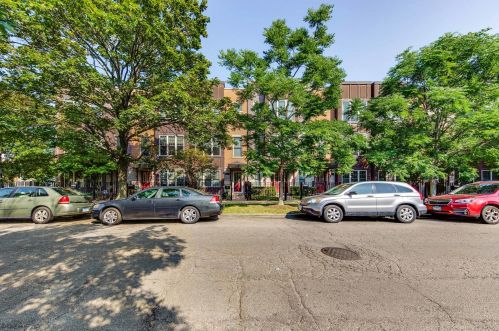 3455 Whipple St, Chicago IL 60655-2303 exterior