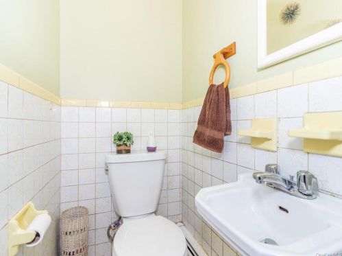 1640 Fowler Ave, Bronx NY 10462-3406 exterior