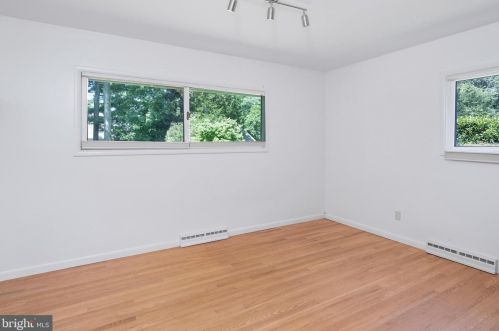 28 Pardoe Rd, Princeton NJ 08540-2617 exterior