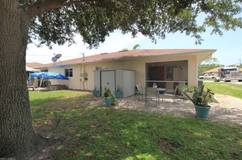 2400 55th Ter, Naples FL 34116-5594 exterior