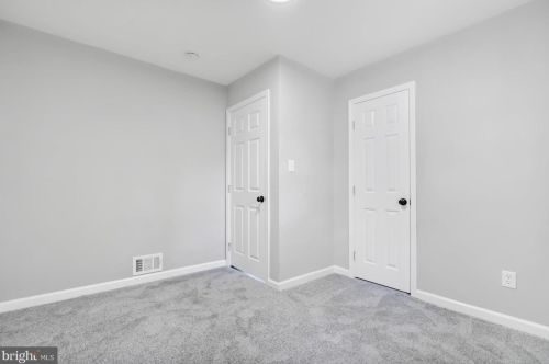 18 Mapledale Ave, Glen Burnie MD 21061-1938 exterior