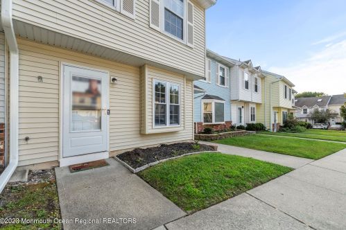 118 Joan Ct, Jackson Twp NJ 08527-2366 exterior