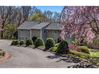1 Lombardi Ln, Derby, CT 06418-2441