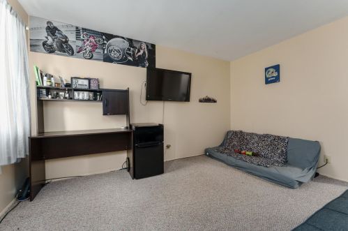 3647 Kenbrooke Ct, Kalamazoo MI 49006-5438 exterior