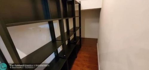 6823 Via Regina, Boca Raton FL 33433-3956 exterior