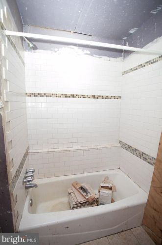 1125 18 St, Philadelphia PA 19146-2901 exterior