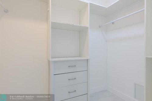 2470 Webster Ln, Fort Pierce FL 34953-5751 exterior