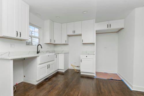 10705 Whipple St, Chicago IL  60655-2128 exterior