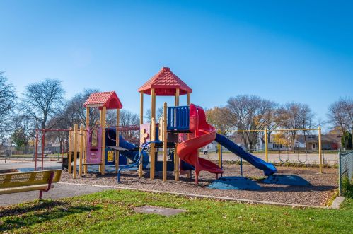 3050 89, Milwaukee WI 53222-3606 exterior