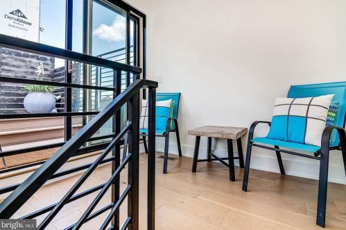 1261 26 St, Philadelphia PA 19146-4402 exterior